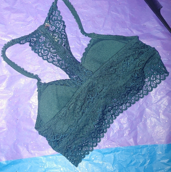 ʕ·ᴥ·ʔ Charlotte Russe Bralette Small - Picture 3 of 3